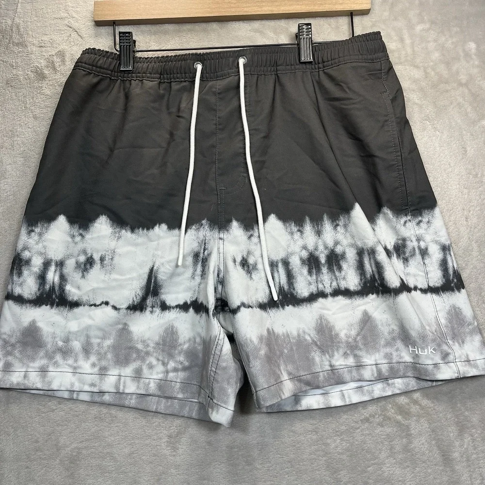 Huk Shorts Mens M Lined Black Swim Trunks Fishing Pursuit Salt Dye Volley NEW‎